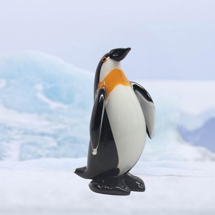 Zibo Handblown Art Glass - Standing Emperor Penguin
