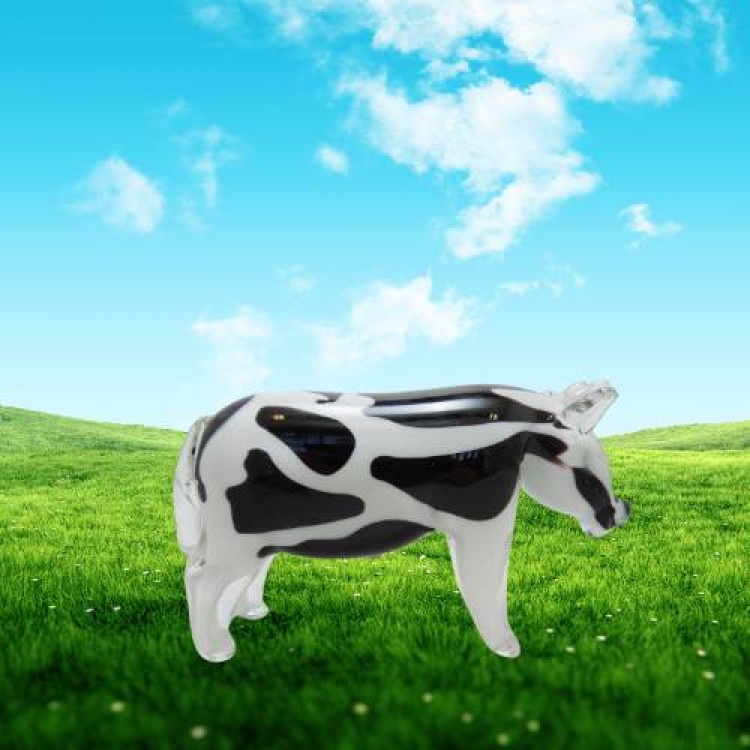 Zibo Handblown Art Glass - Standing Dairy Cow