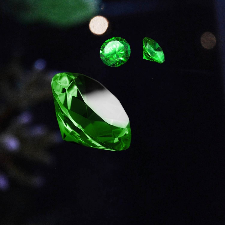 3cm Blue, Green, Lilac, Pink, Red Glass Display Diamonds